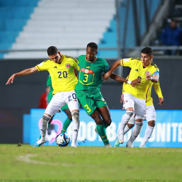 COLOMBIA, LA AGUAFIESTAS DE SENEGAL
