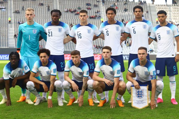 Inglaterra colonizó su debut ante Túnez
