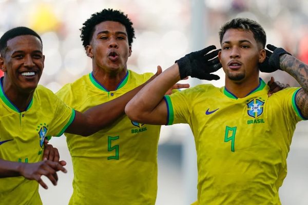 Fulminante victoria de Brasil en el Diego Armando Maradona