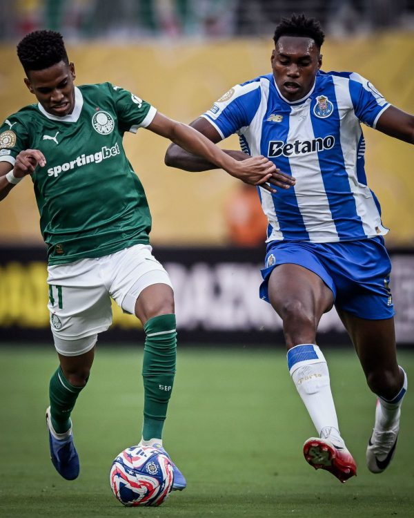 Palmeiras no ligó, Porto tampoco.