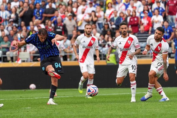 El dominio del Inter dejo sin reacción a River, que quedó eliminado enfase de grupos