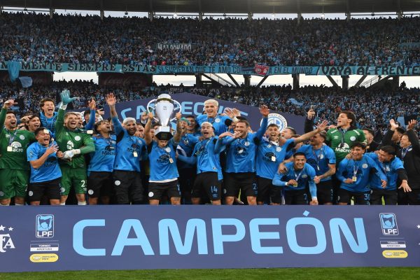 River no pudo quitarse la marca del pirata en Córdoba